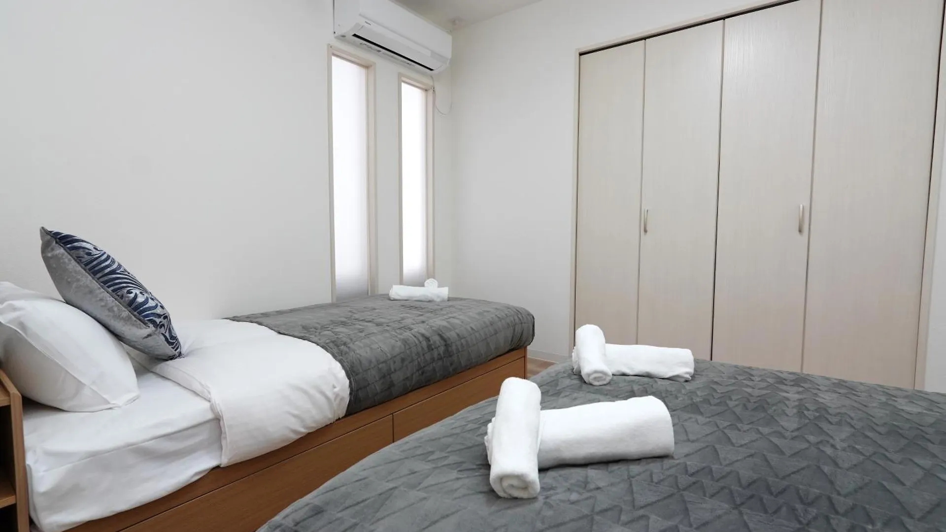 Kuromon Royal Ueno Apartment Osaka Japan