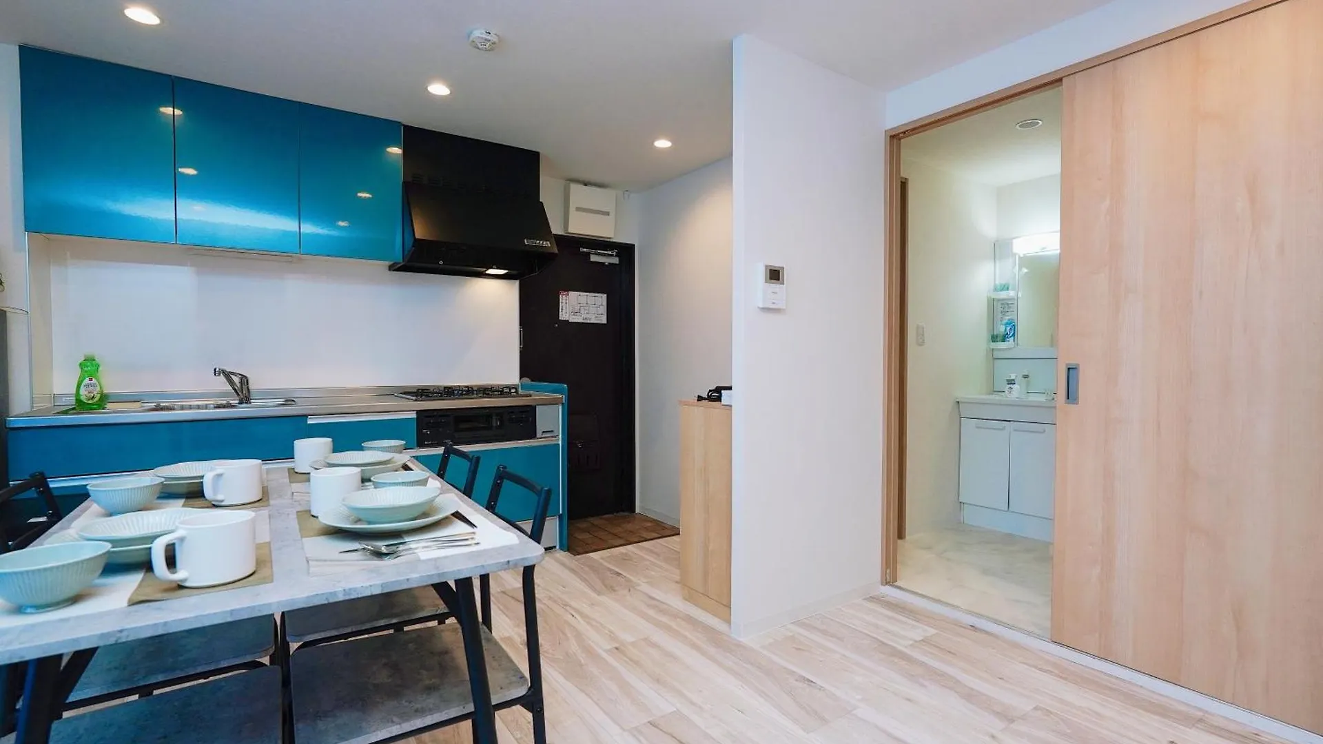 Kuromon Royal Ueno Apartment Osaka